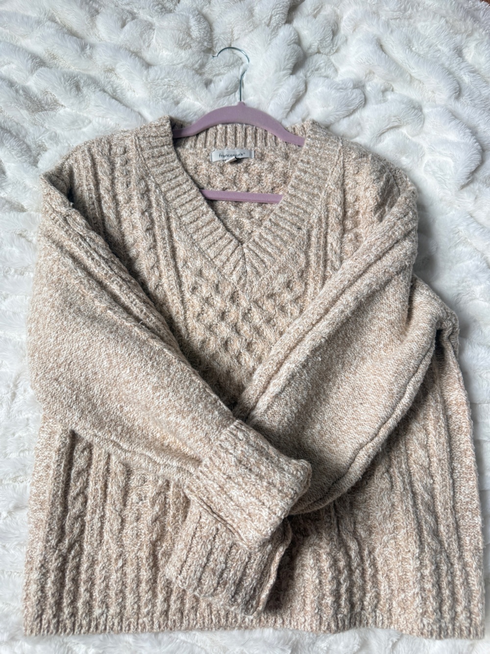 Francesca's Collections Beige Cable Knit V-Neck Sweater